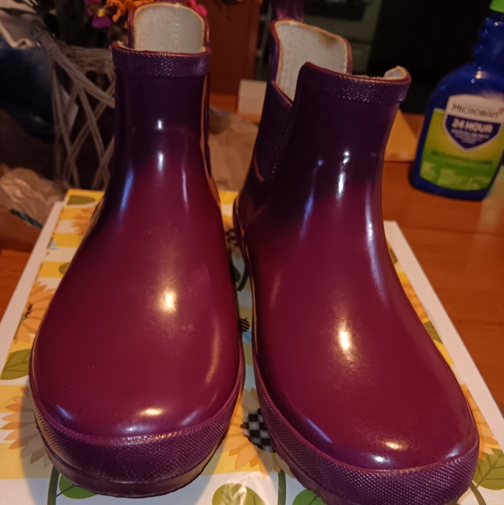 Euc Purple Pink Ankle Rain Boots Sz 6